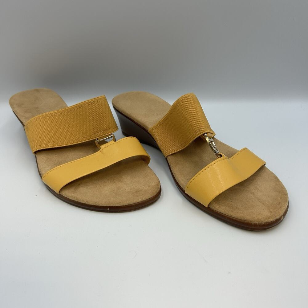Italian Shoemakers Wedge Sandals Women's Size 8 Yellow Slip On Casual Shoes